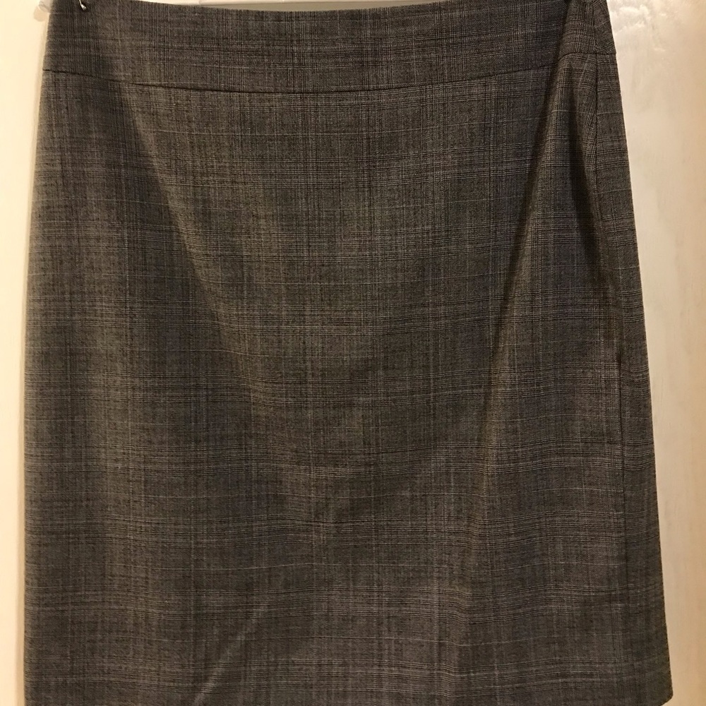 Banana Republic Grey Pencil Skirt
